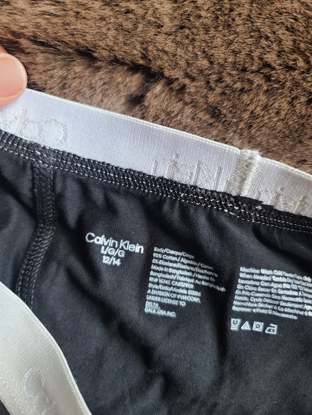 Calvin Klein Lounge Set - Picture 4 of 5